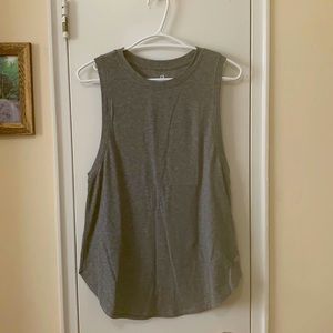 Gap Fit Breathe Tank Top - Grey - US S